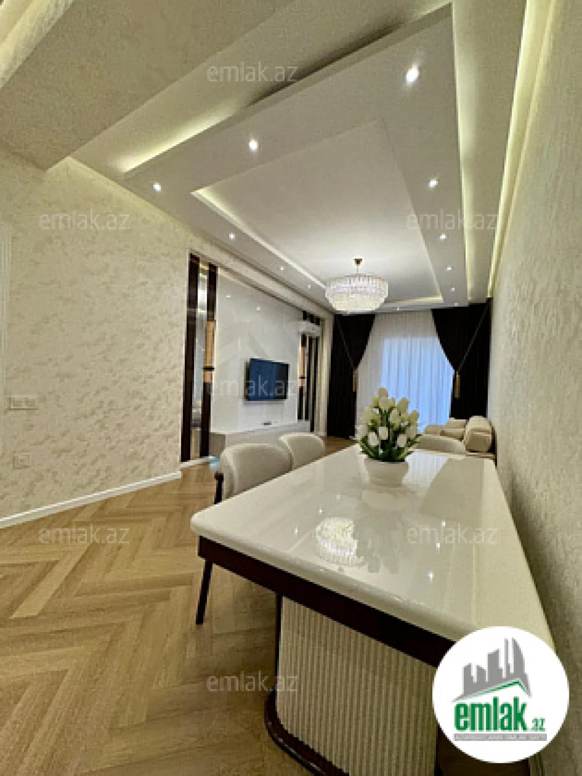 Satılır 3 otaqlı yeni tikili 107 m²