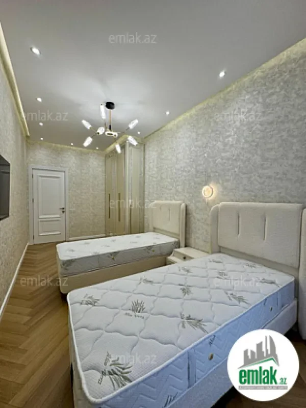 Satılır 3 otaqlı yeni tikili 107 m²