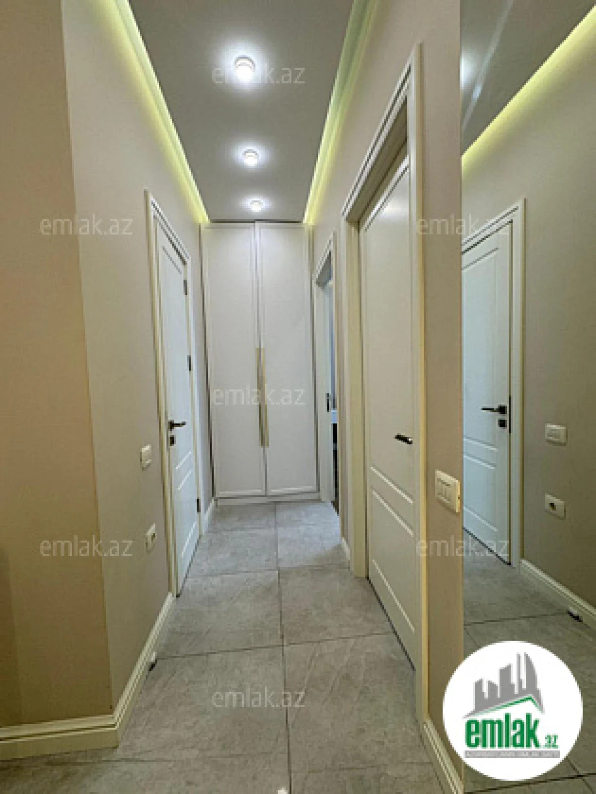 Satılır 3 otaqlı yeni tikili 86 m²