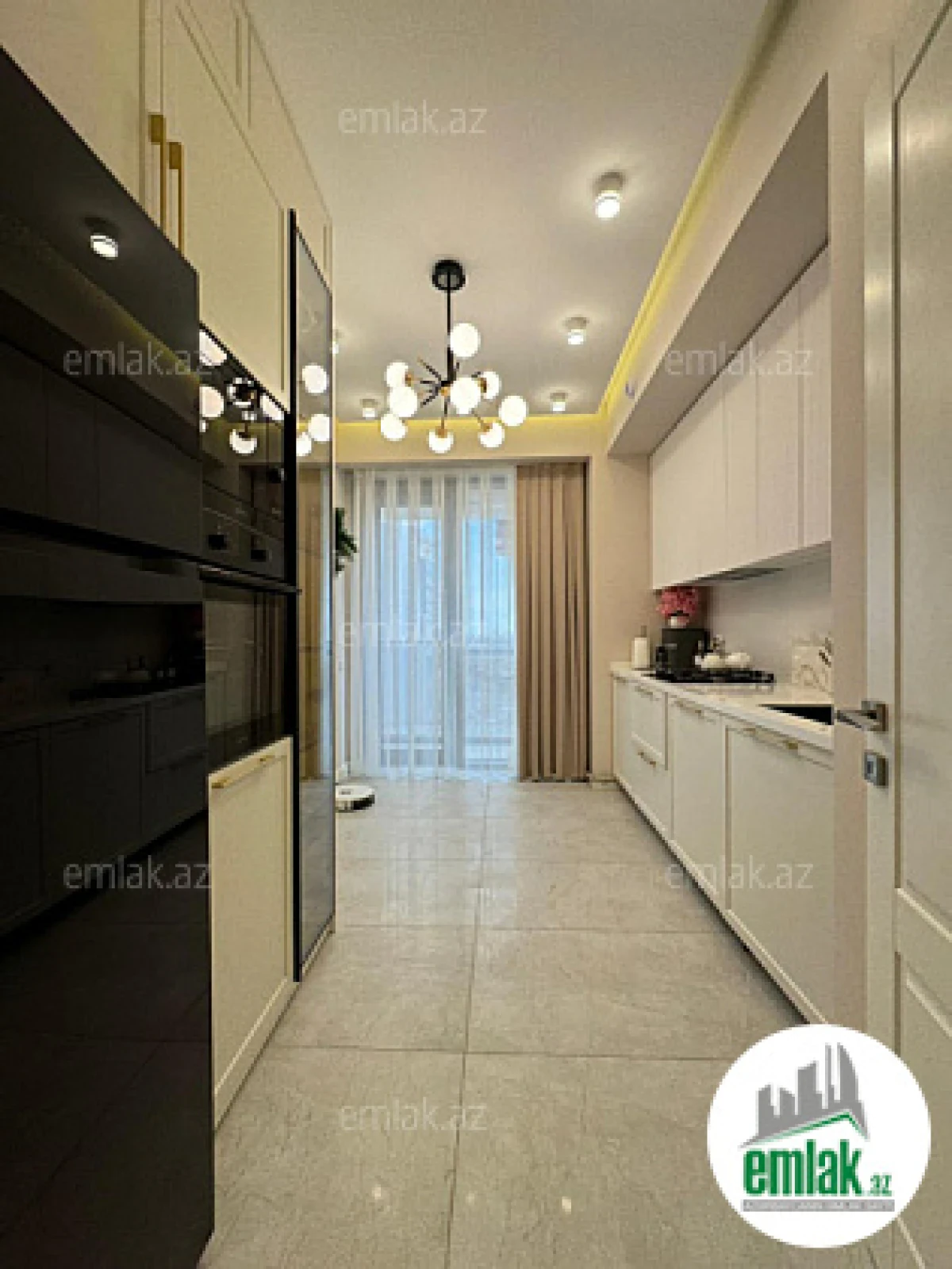 Satılır 3 otaqlı yeni tikili 86 m²