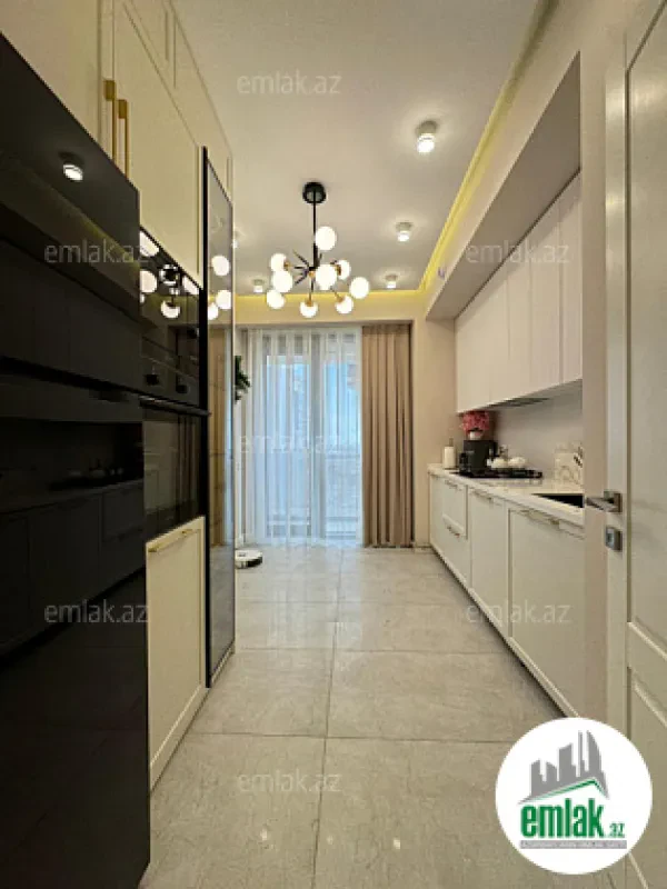 Satılır 3 otaqlı yeni tikili 86 m²