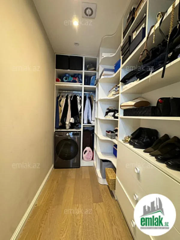 Satılır 3 otaqlı yeni tikili 86 m²