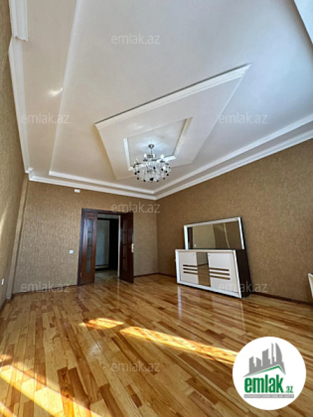 Satılır 3 otaqlı yeni tikili 105 m²