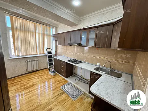 Satılır 3 otaqlı yeni tikili 105 m²