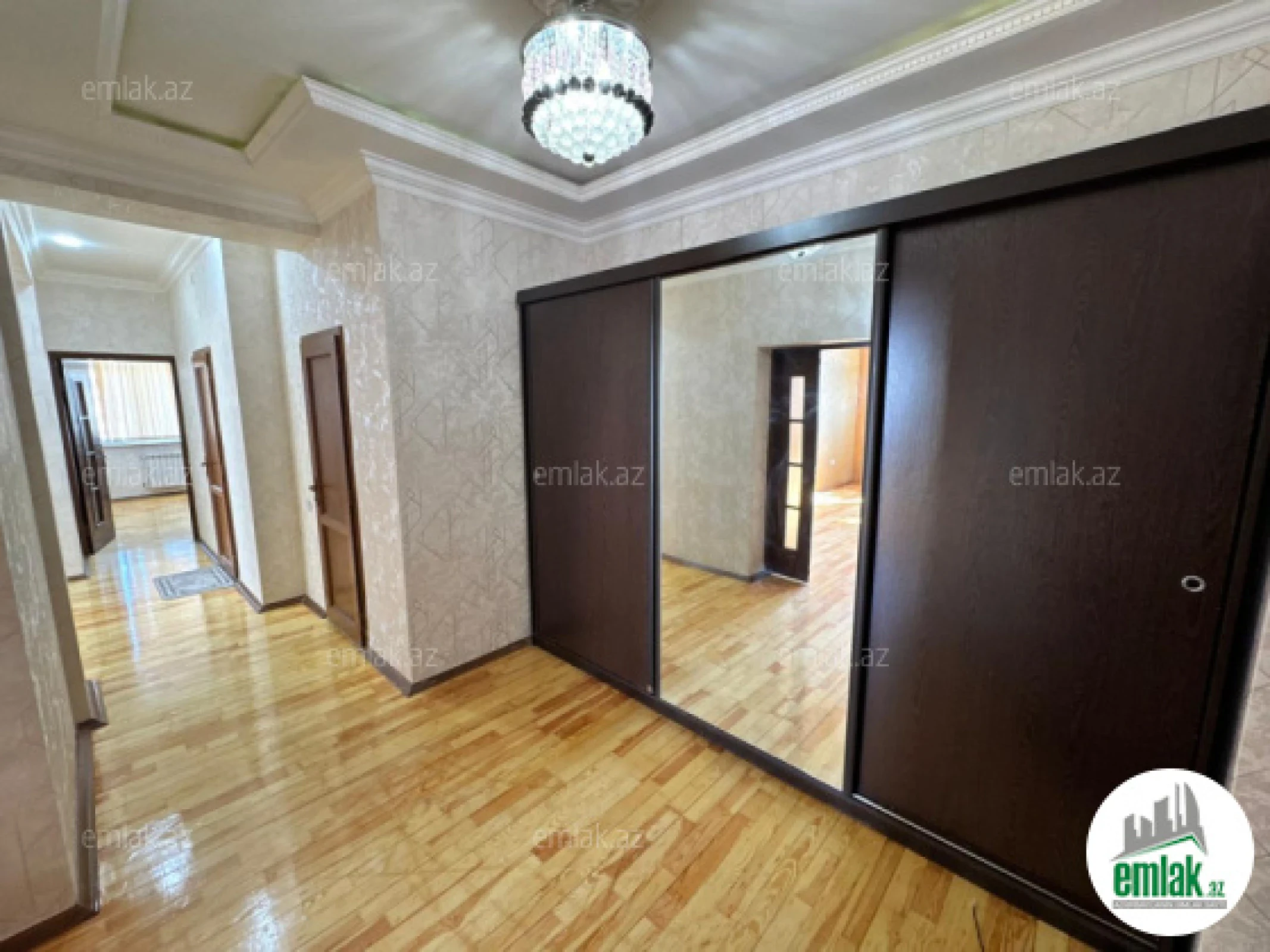 Satılır 3 otaqlı yeni tikili 105 m²