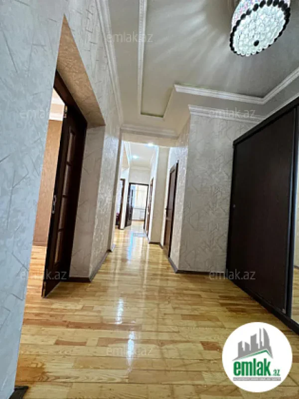 Satılır 3 otaqlı yeni tikili 105 m²