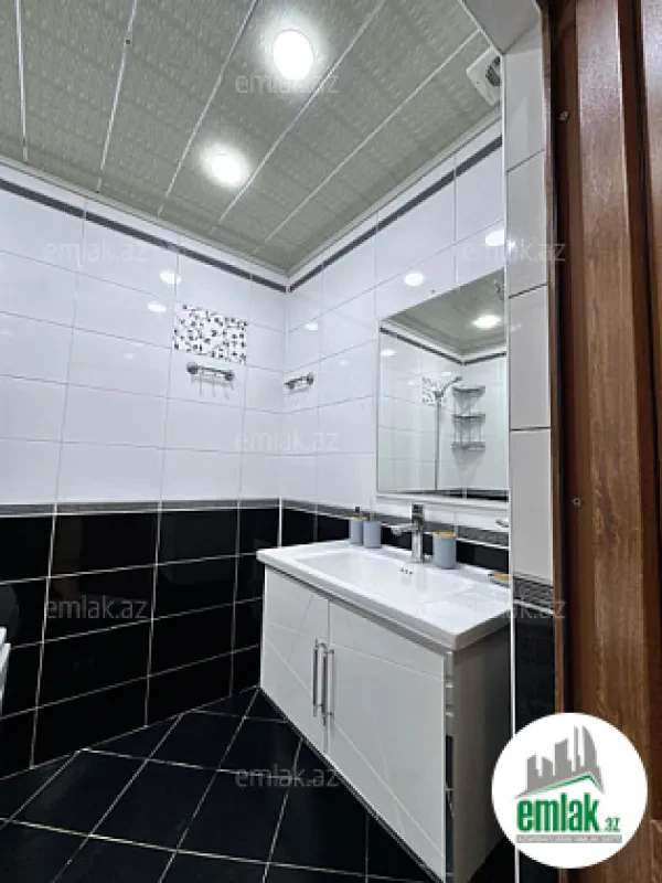 Satılır 3 otaqlı yeni tikili 105 m²