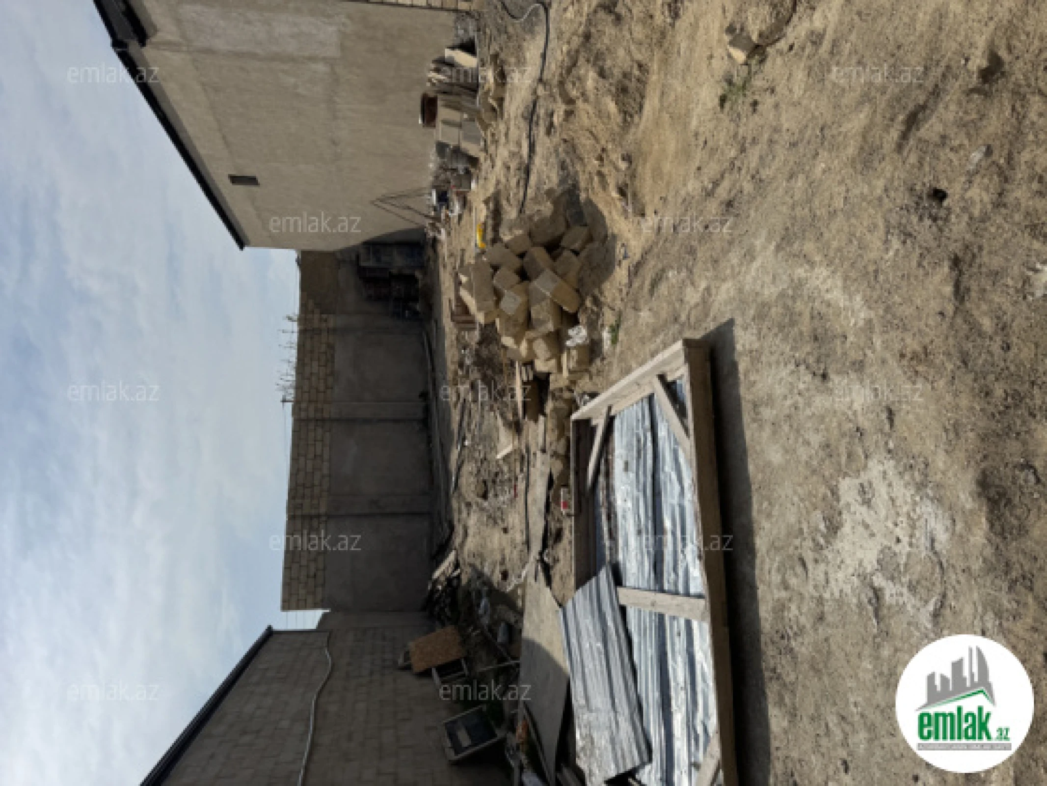 Satılır torpaq sahəsi 2 m²