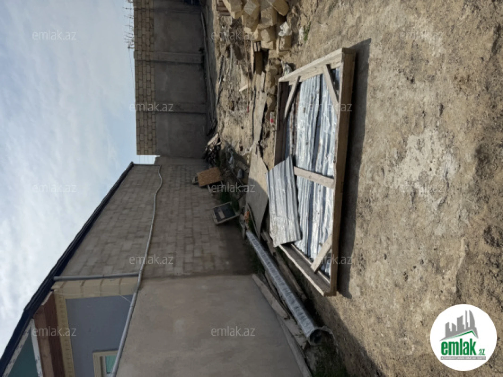 Satılır torpaq sahəsi 2 m²