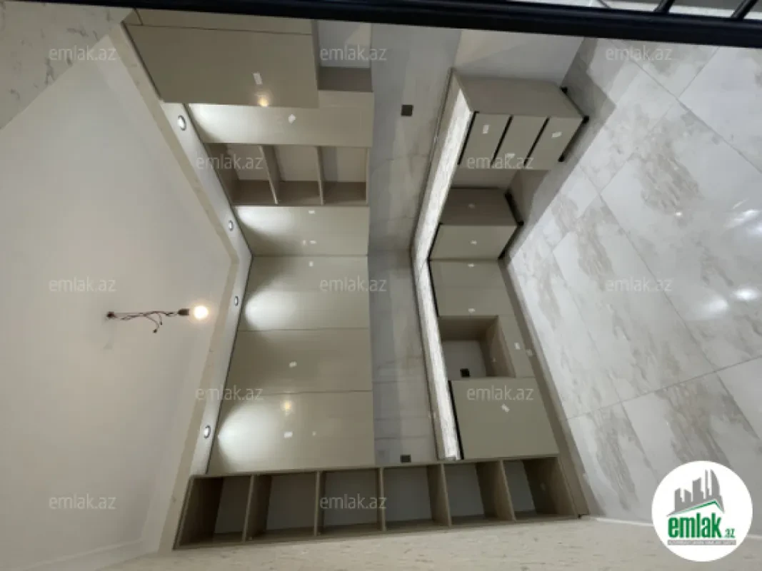 Satılır 3 otaqlı yeni tikili 98 m²