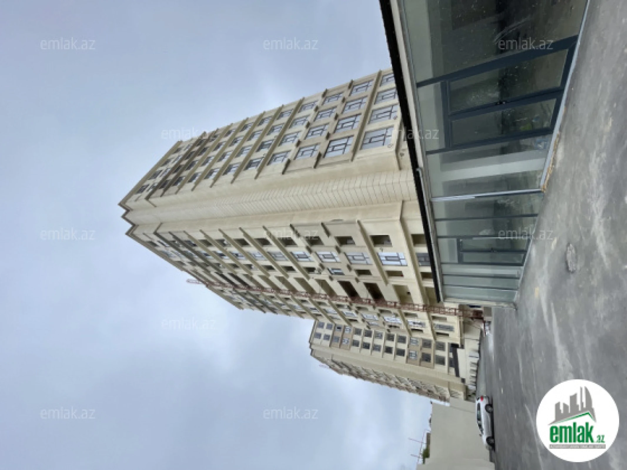 Satılır 3 otaqlı yeni tikili 98 m²