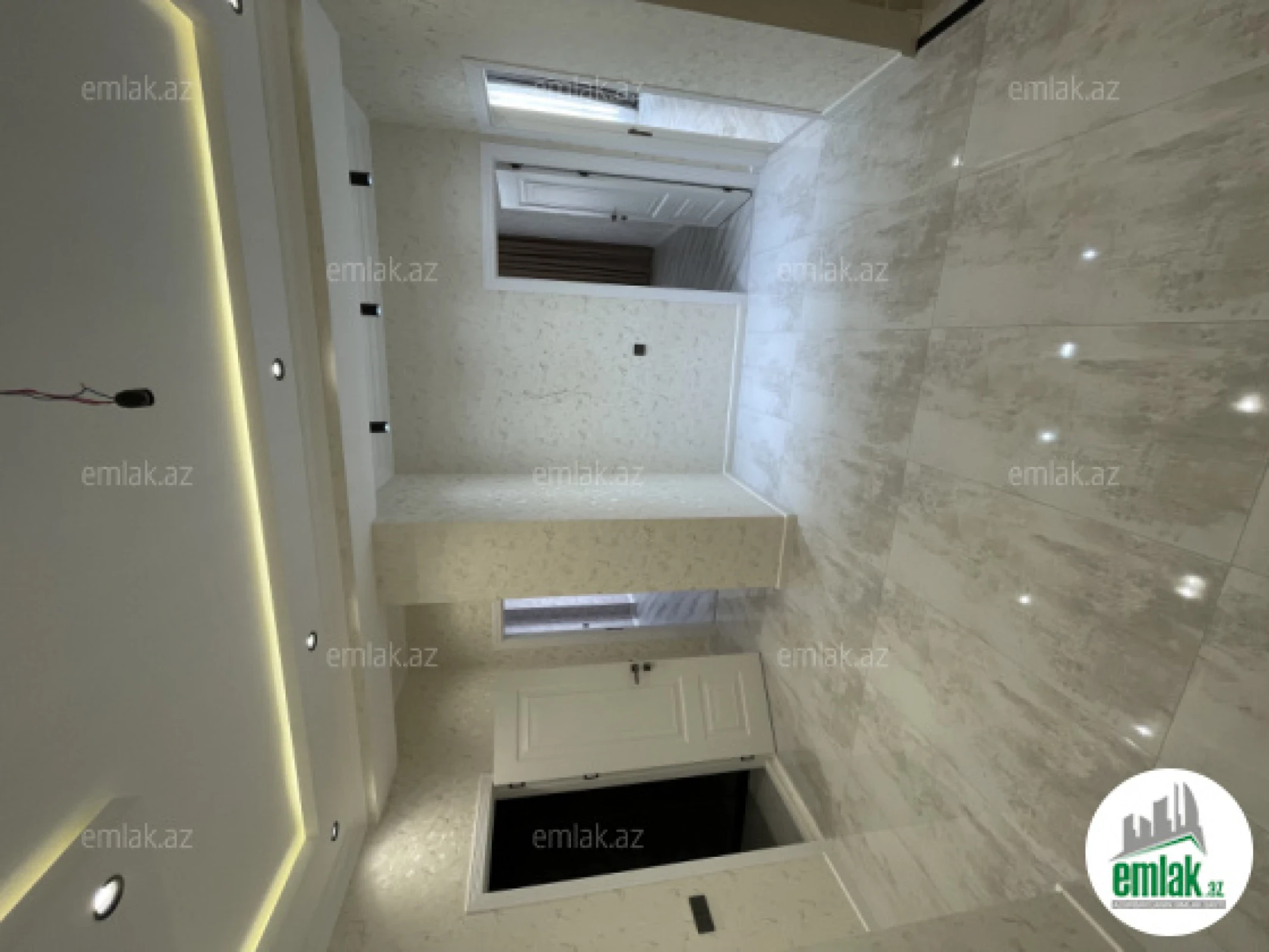 Satılır 3 otaqlı yeni tikili 98 m²