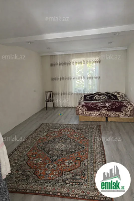 Satılır 4 otaqlı mənzil 90 m²