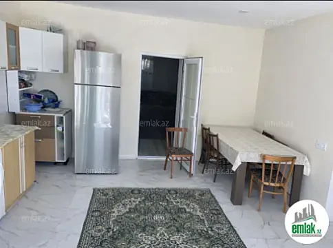 Satılır 4 otaqlı mənzil 90 m²