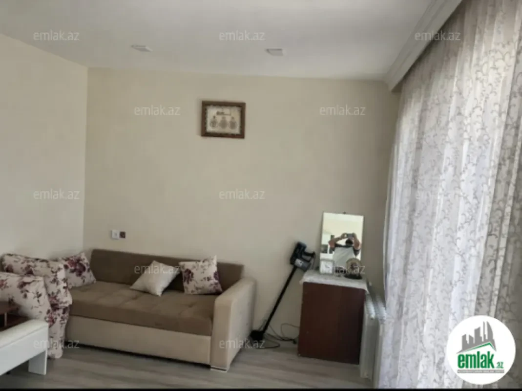 Satılır 4 otaqlı mənzil 90 m²