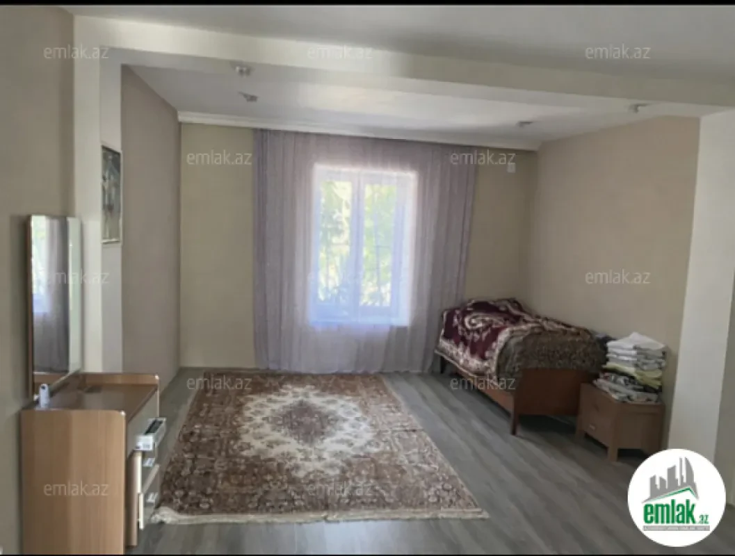 Satılır 4 otaqlı mənzil 90 m²