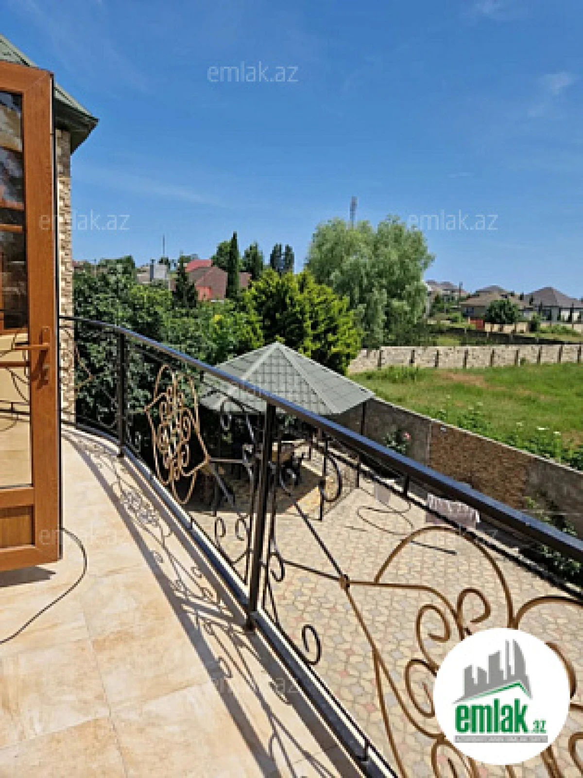 Satılır 4 otaqlı həyət evi 150 m²
