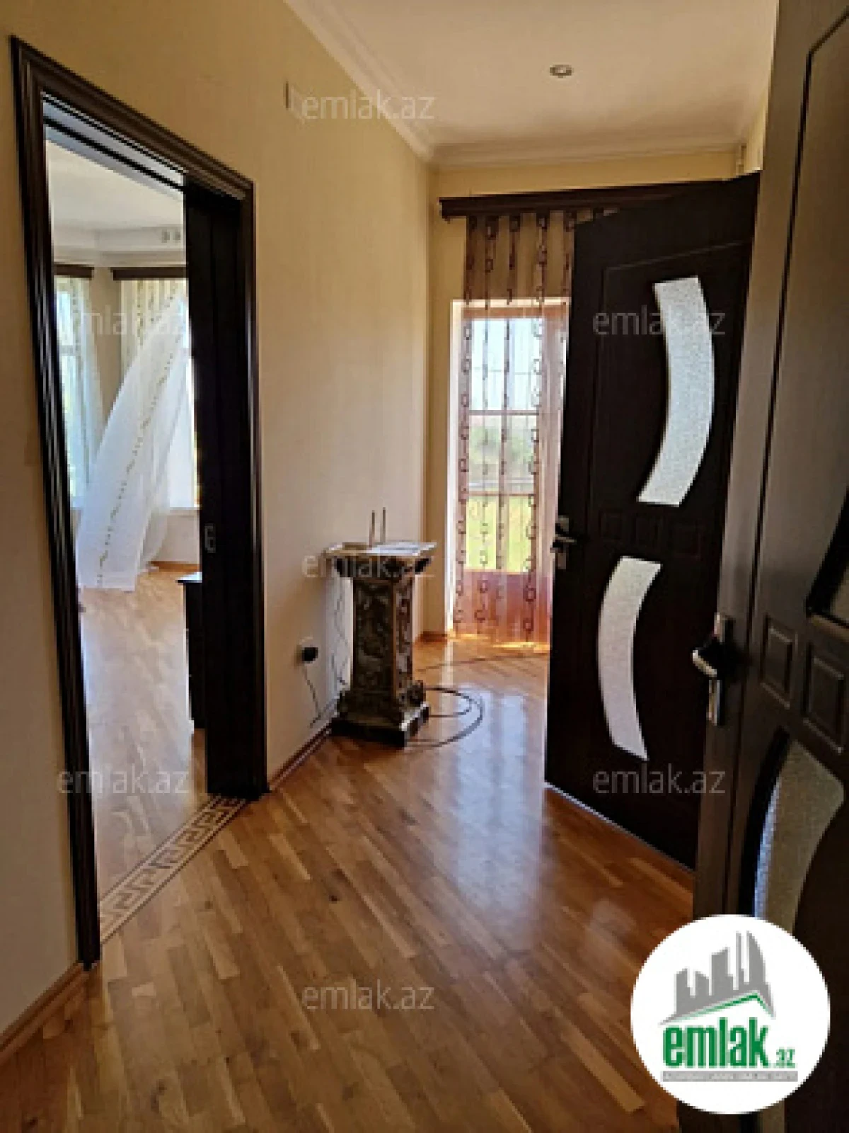 Satılır 4 otaqlı həyət evi 150 m²