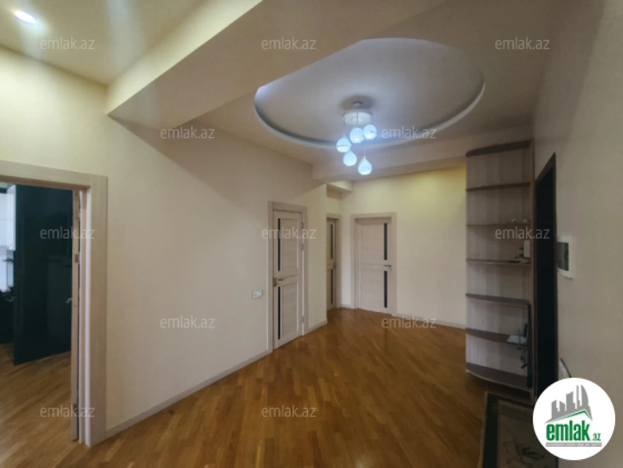Satılır 3 otaqlı yeni tikili 137 m²
