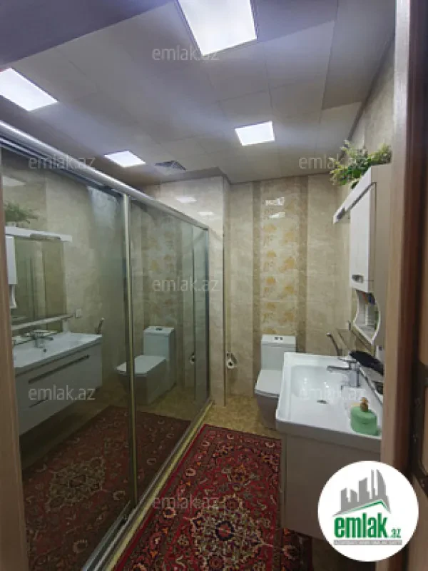 Satılır 3 otaqlı yeni tikili 137 m²