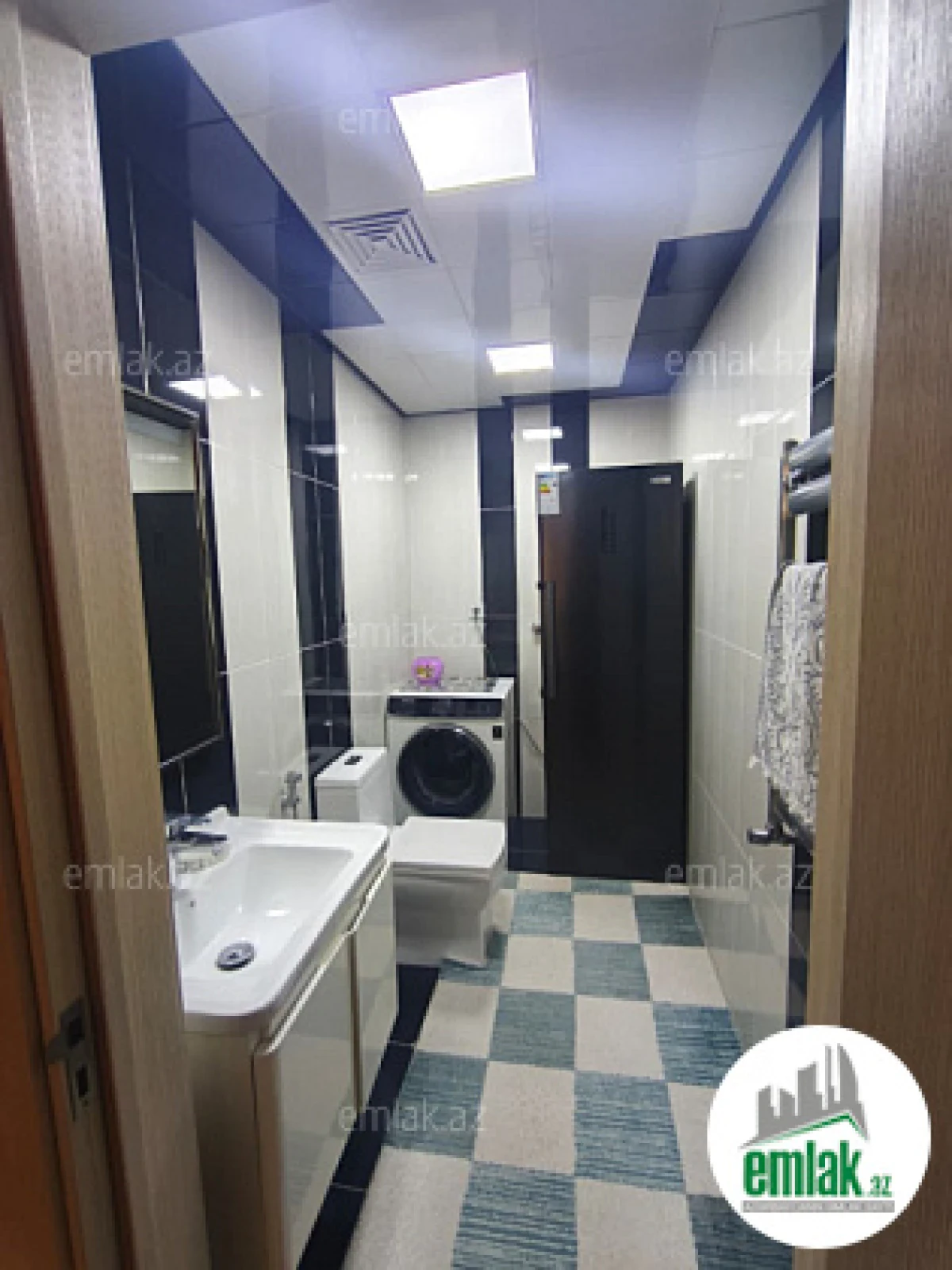 Satılır 3 otaqlı yeni tikili 137 m²