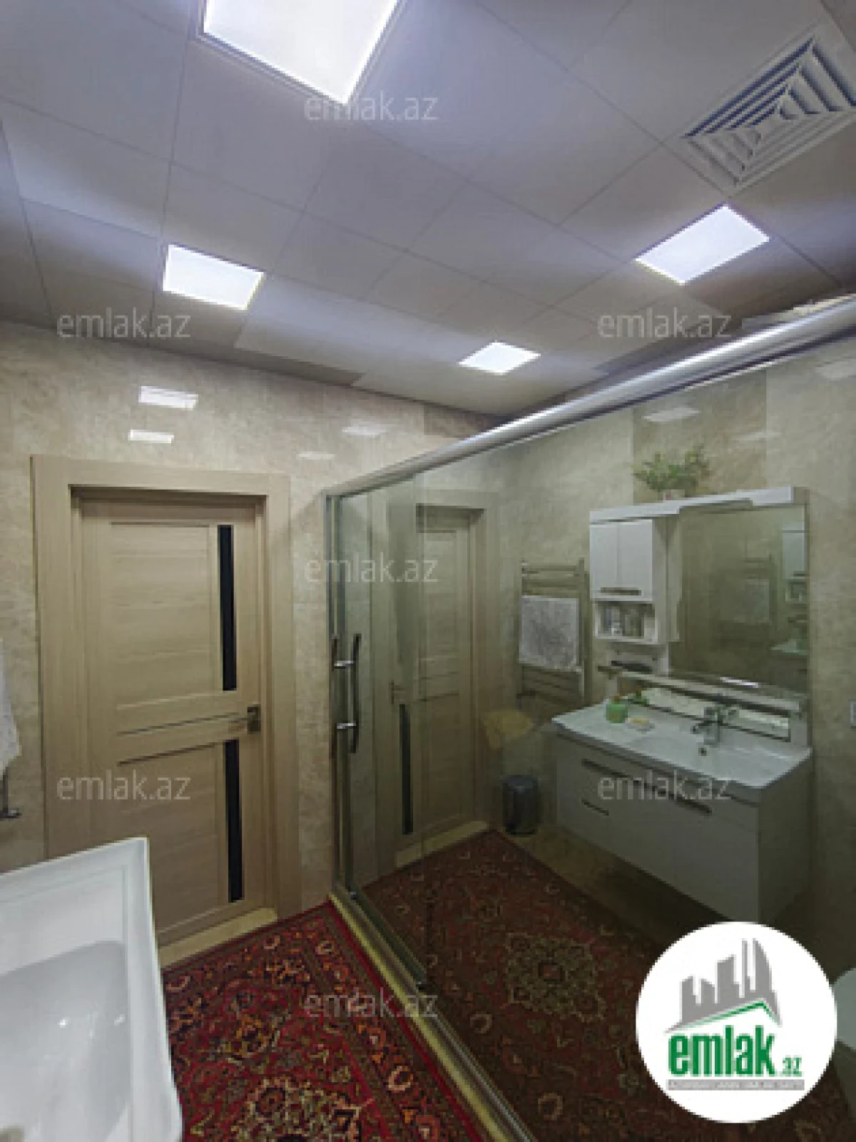 Satılır 3 otaqlı yeni tikili 137 m²