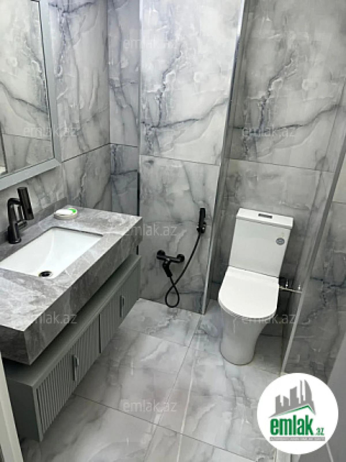 Satılır 2 otaqlı yeni tikili 70 m²