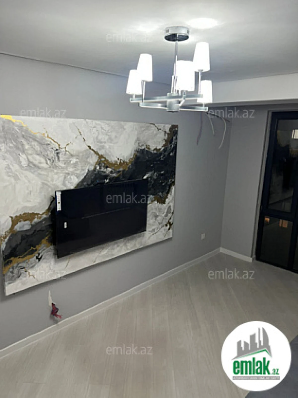 Satılır 2 otaqlı yeni tikili 70 m²