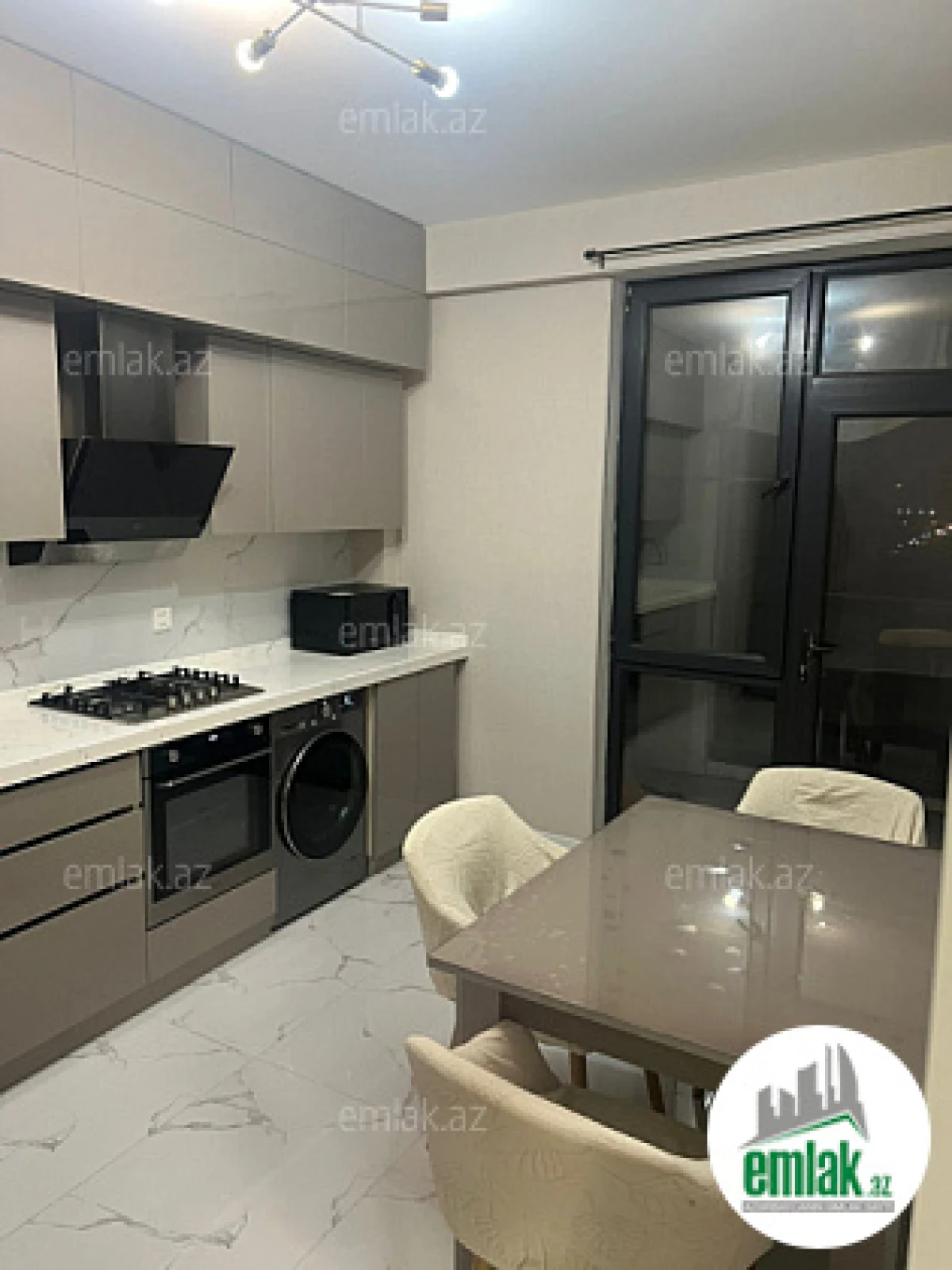 Satılır 2 otaqlı yeni tikili 70 m²