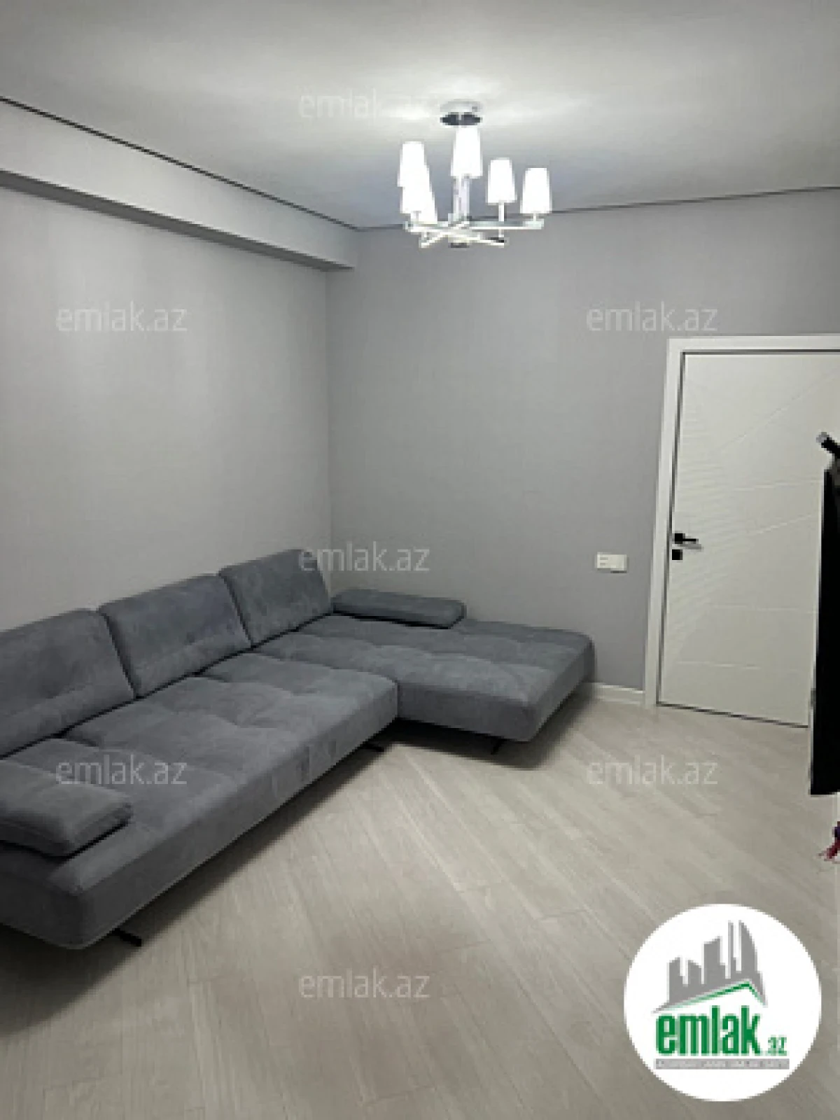 Satılır 2 otaqlı yeni tikili 70 m²