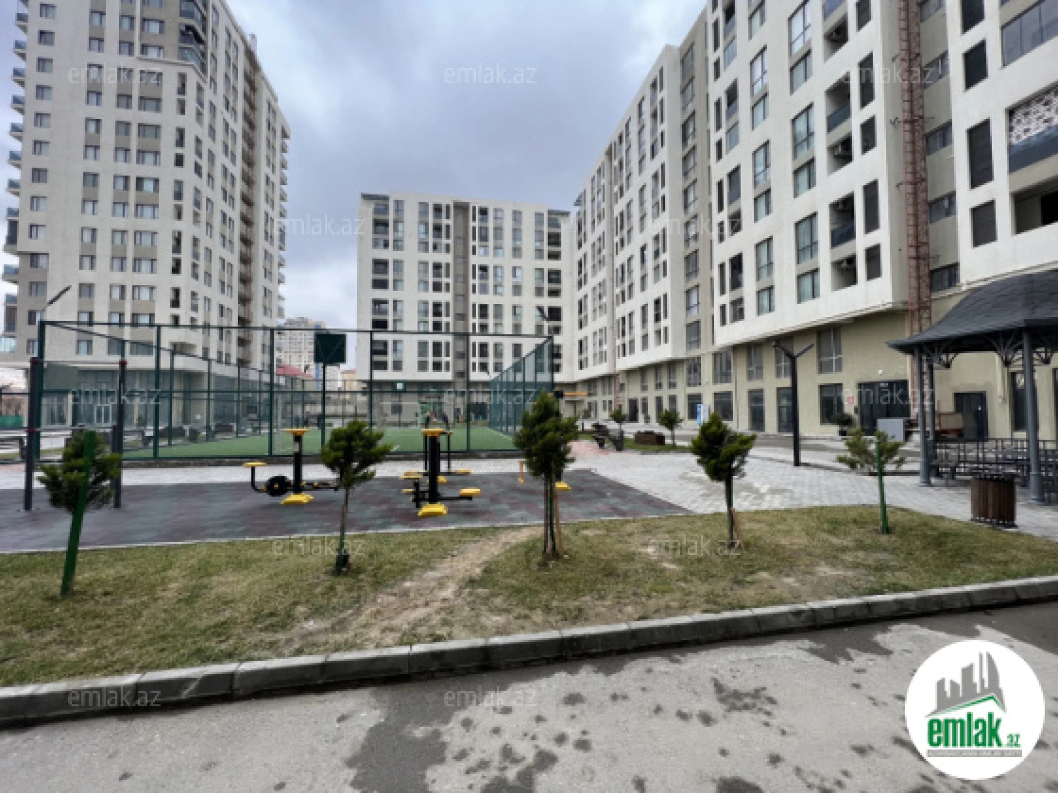 Satılır 2 otaqlı yeni tikili 70 m²