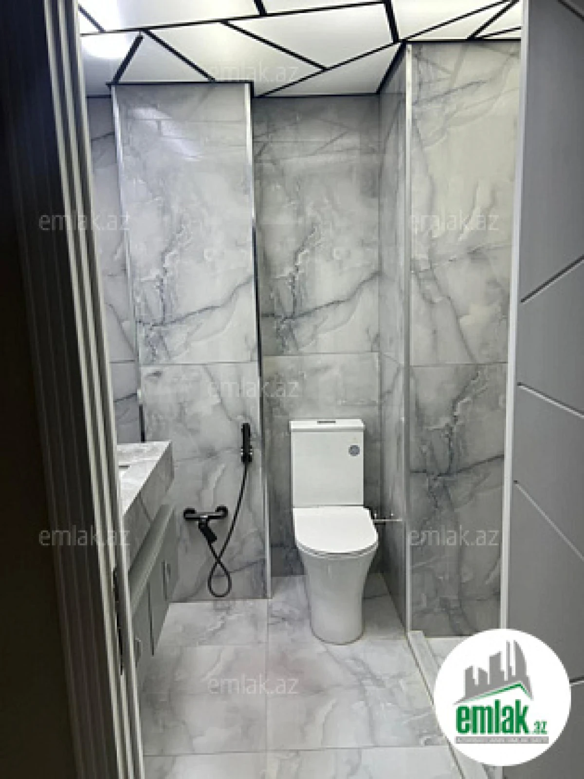 Satılır 2 otaqlı yeni tikili 70 m²