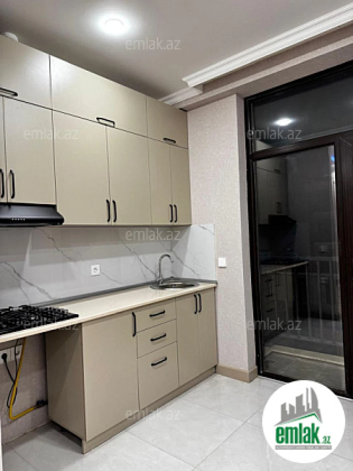Satılır 2 otaqlı yeni tikili 63 m²