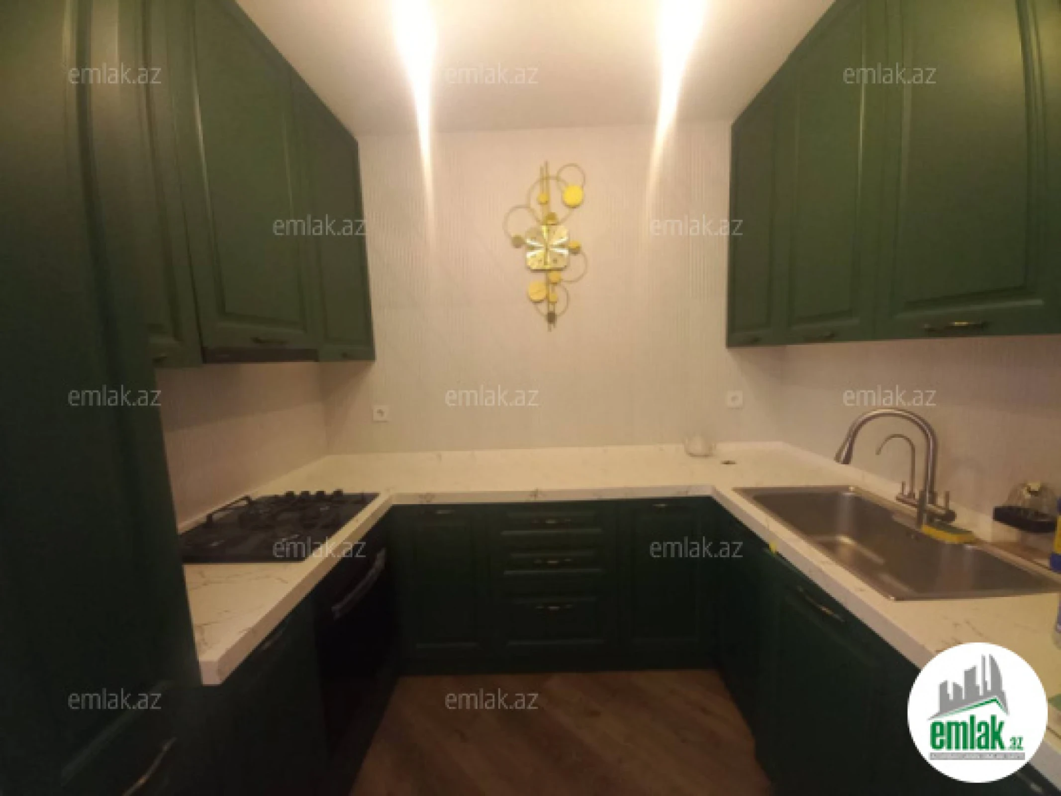 Satılır 3 otaqlı yeni tikili 70 m²