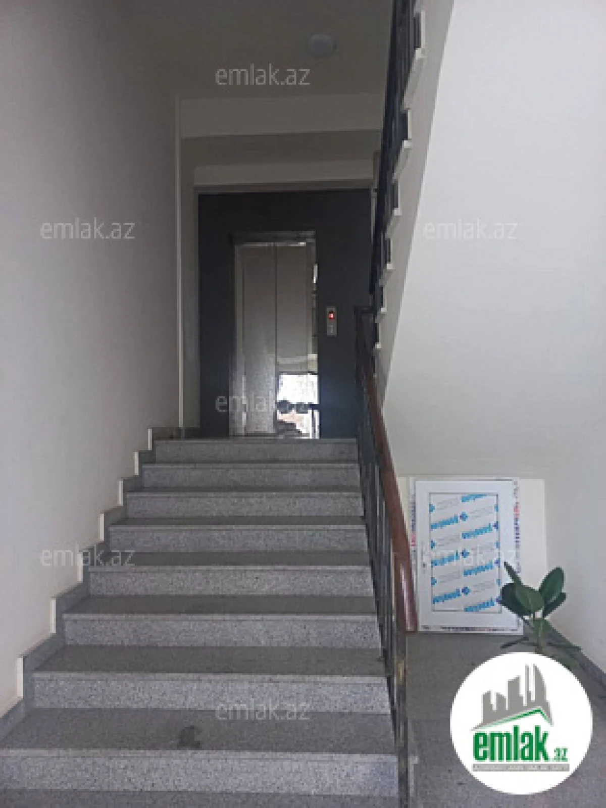 Satılır 3 otaqlı yeni tikili 70 m²