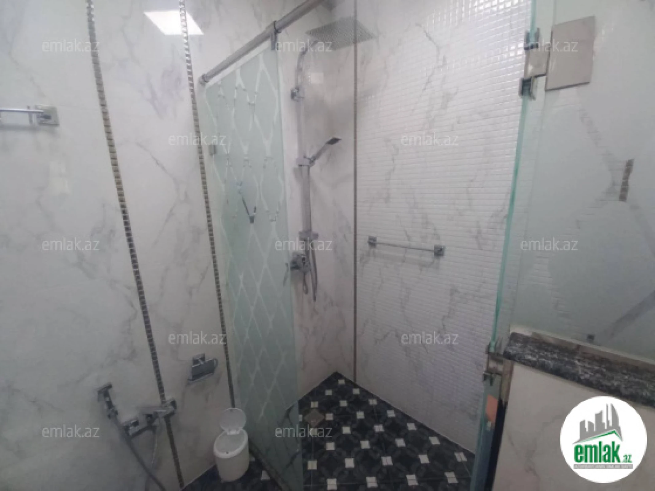 Satılır 3 otaqlı yeni tikili 70 m²