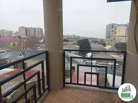Satılır 3 otaqlı yeni tikili 70 m²