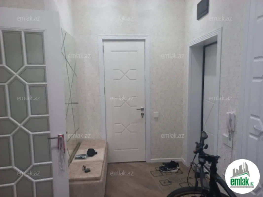 Satılır 3 otaqlı yeni tikili 70 m²