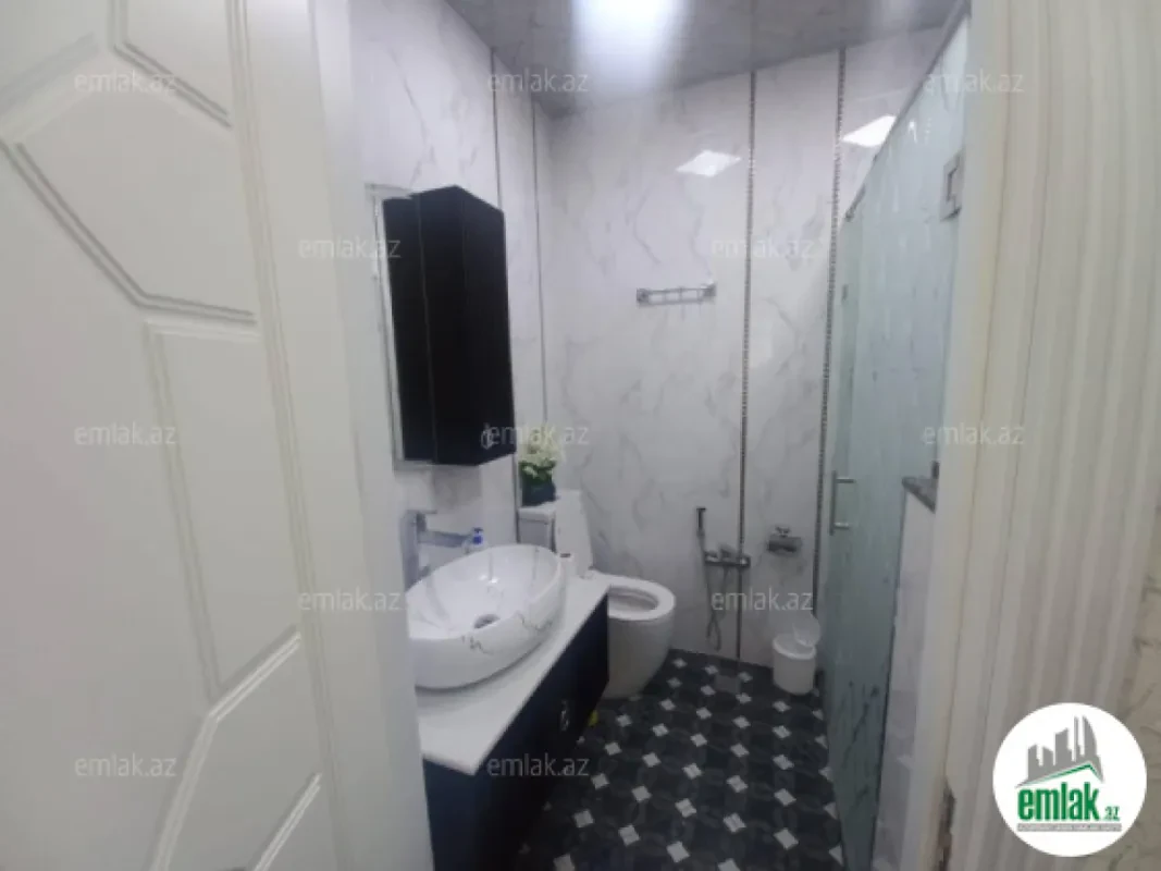 Satılır 3 otaqlı yeni tikili 70 m²