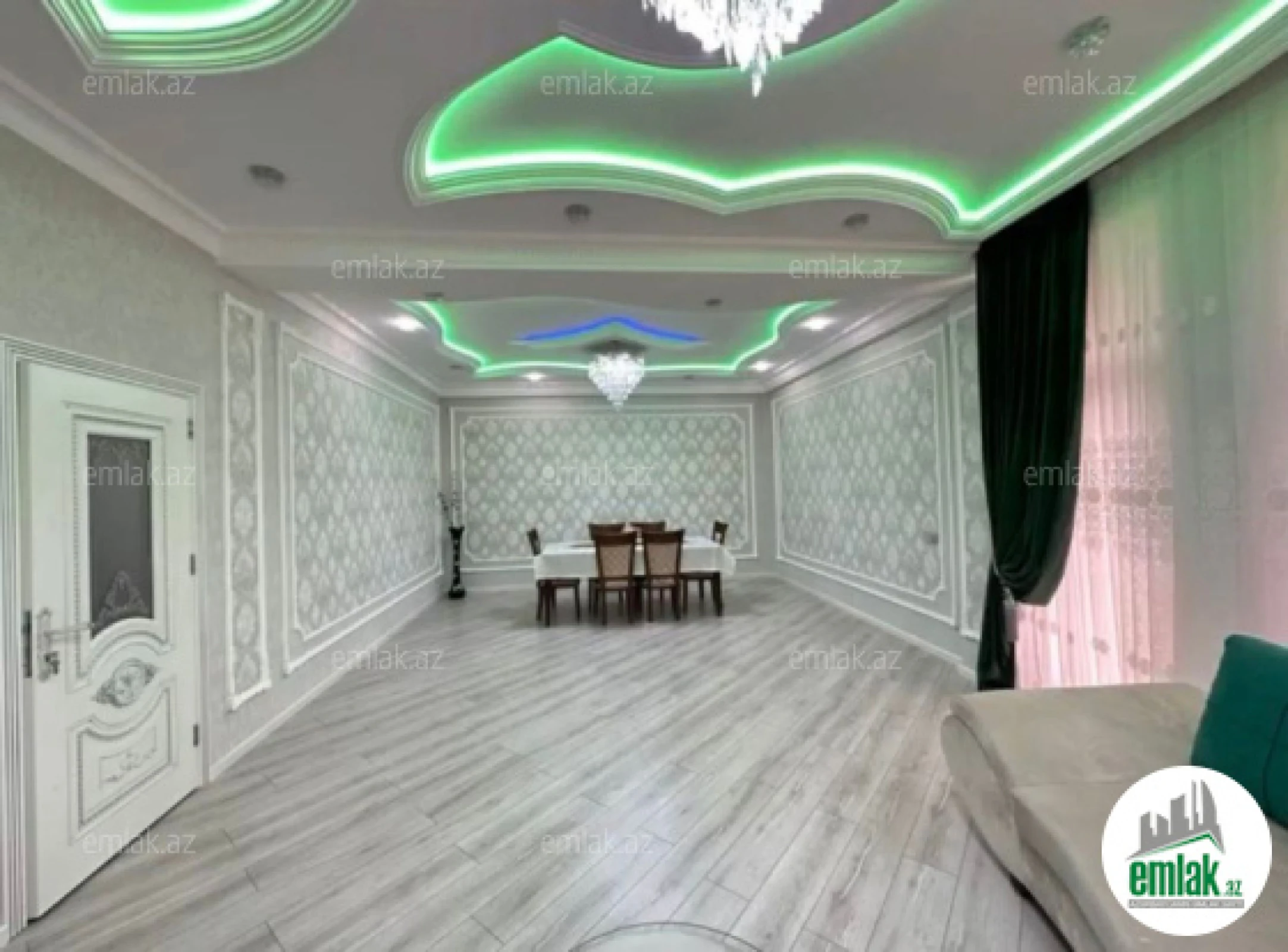 Satılır 9 otaqlı həyət evi 700 m²