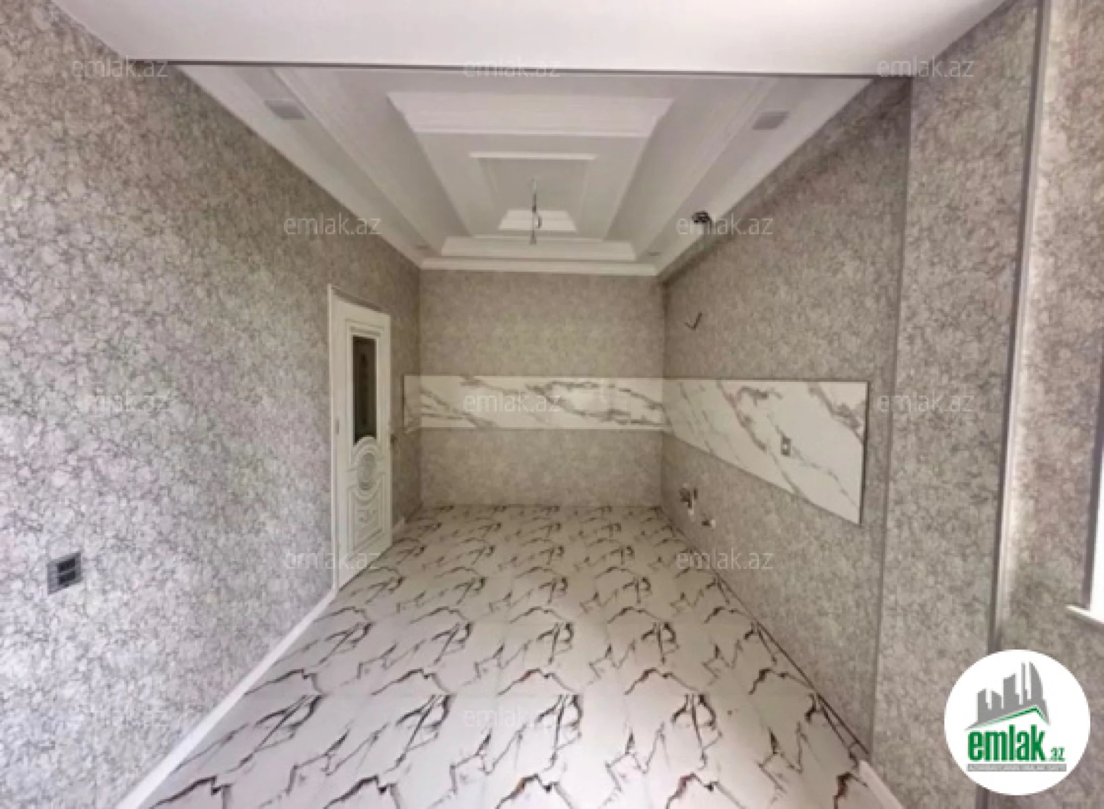 Satılır 9 otaqlı həyət evi 700 m²