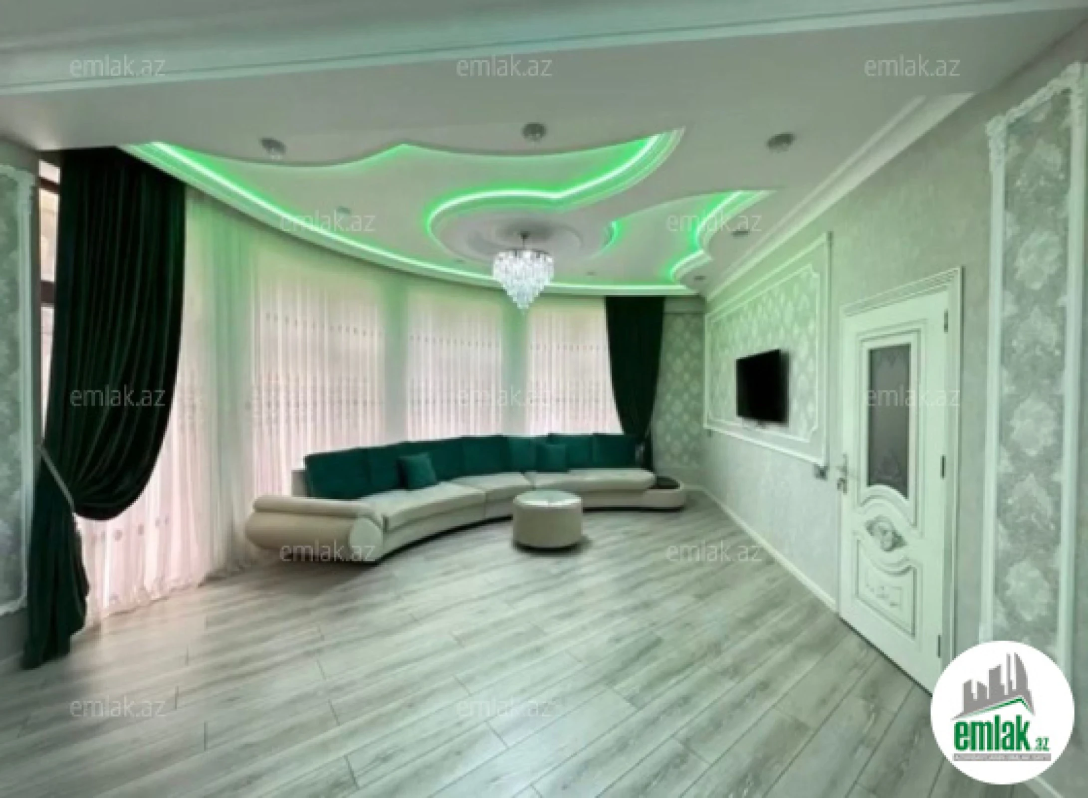 Satılır 9 otaqlı həyət evi 700 m²