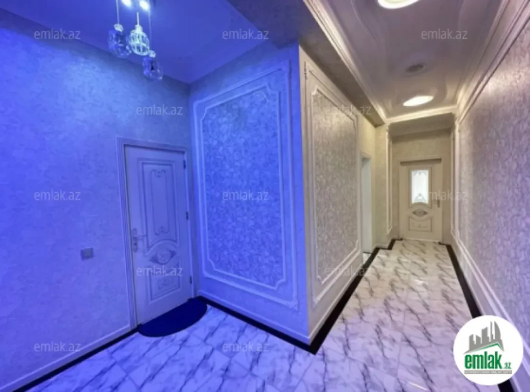 Satılır 9 otaqlı həyət evi 700 m²