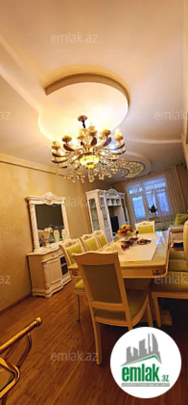 Satılır 3 otaqlı yeni tikili 130 m²