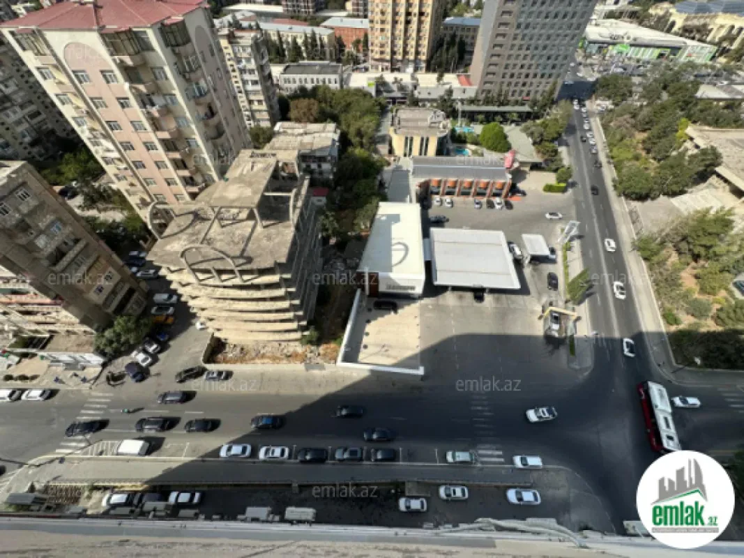 Satılır 4 otaqlı yeni tikili 183 m²