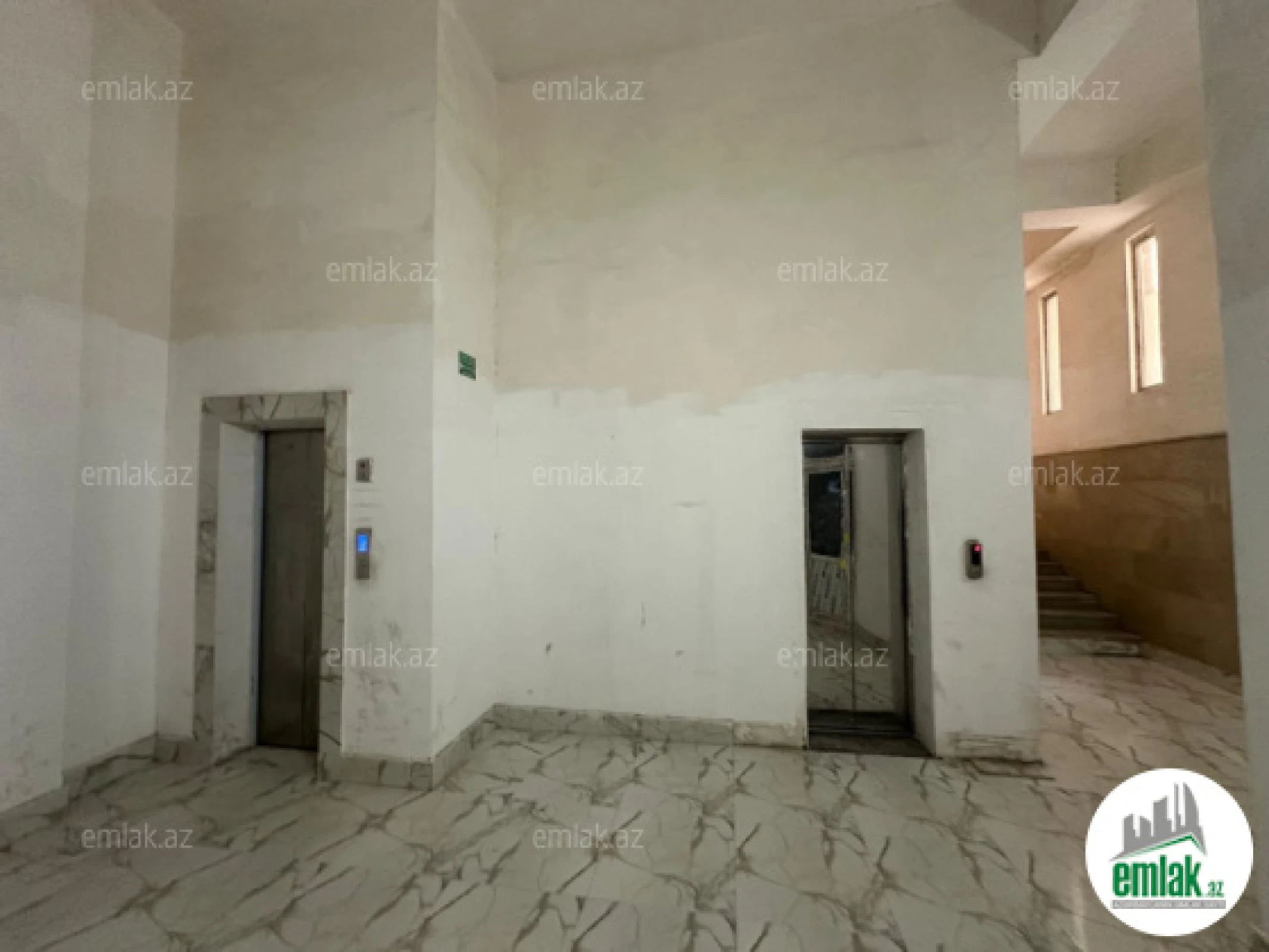 Satılır 4 otaqlı yeni tikili 183 m²