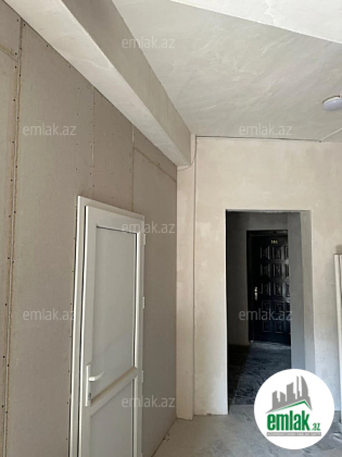 Satılır 4 otaqlı yeni tikili 183 m²