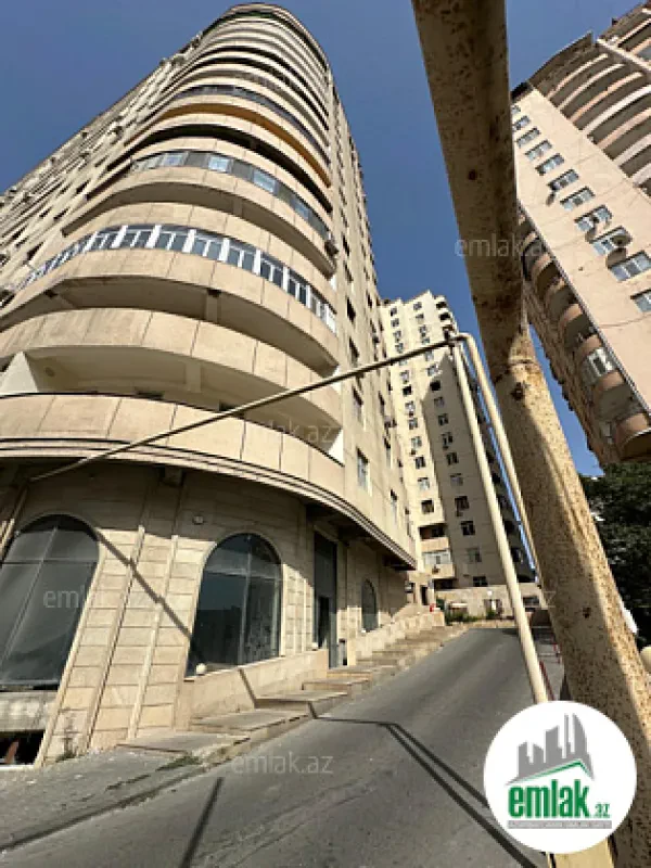 Satılır 4 otaqlı yeni tikili 183 m²