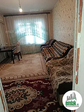 Satılır 4 otaqlı köhnə tikili 110 m²