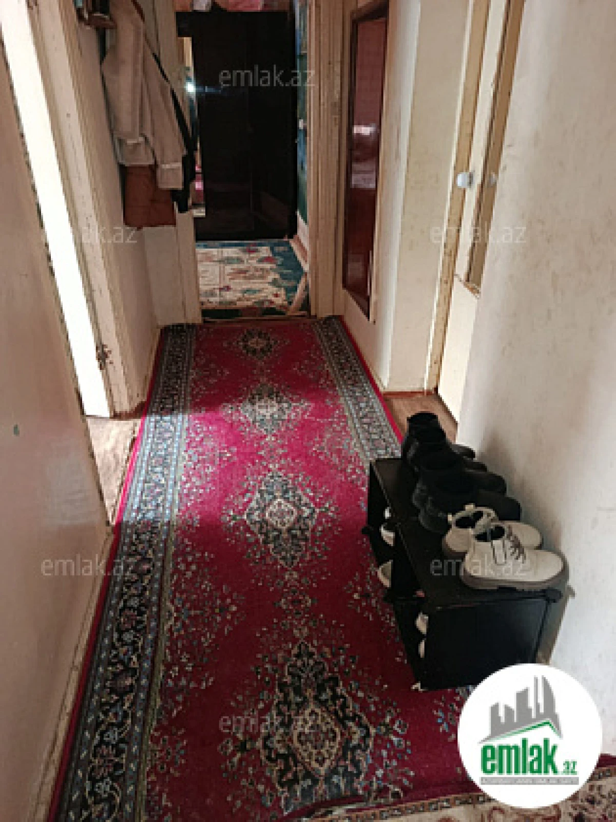 Satılır 4 otaqlı köhnə tikili 110 m²